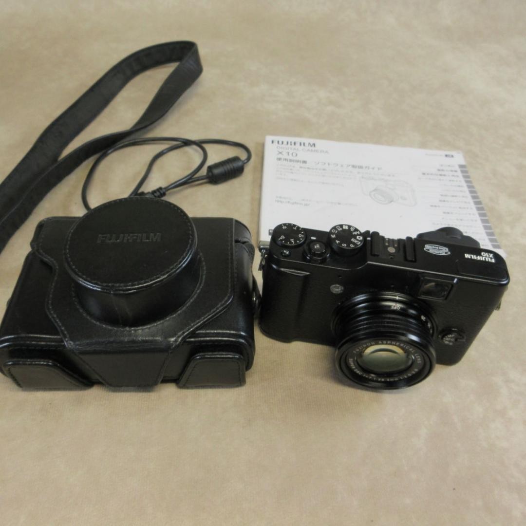 Rare FUJIFILM X10 Compact Digital Camera