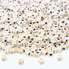 1000Pcs Square Acrylic Gold Alphabet Beads A-Z Cube Letters Beads for Bracelets