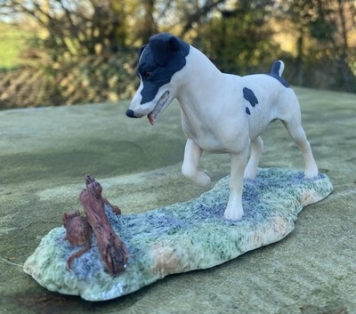 Border Fine Arts Jack Russell out Mousing von Ray Ayers datiert 1982