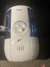 Vicks Cool Relief Humidifier Filter Free VapoSteam Cool Mist 1.2 Gallon VUL600V3