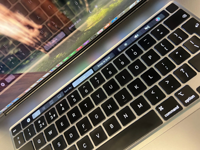 Apple MacBook Pro 16” 2019 i7 9th gen Turbo 4.5GHz 16GB 512GB SSD