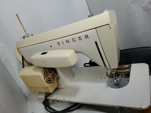 Singer 247 mit Pedal für Teile oder Reparatur - Bild 6 von 9