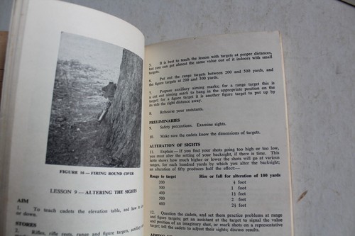 Australian Cadet Training Book Vol 1 1961 w/ Gun Target 1960’s Army Cadets - Picture 4 of 6