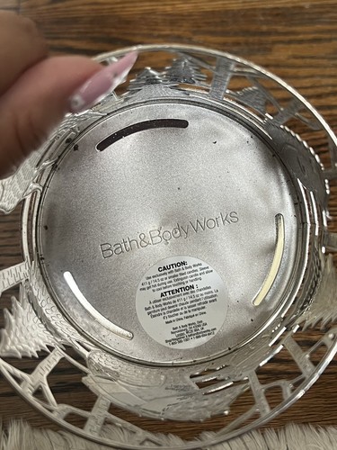 Bath & Body Works CREATURE NORDICHE orsi alberi piedistallo 3 stoppini portacandele - Foto 6 di 6