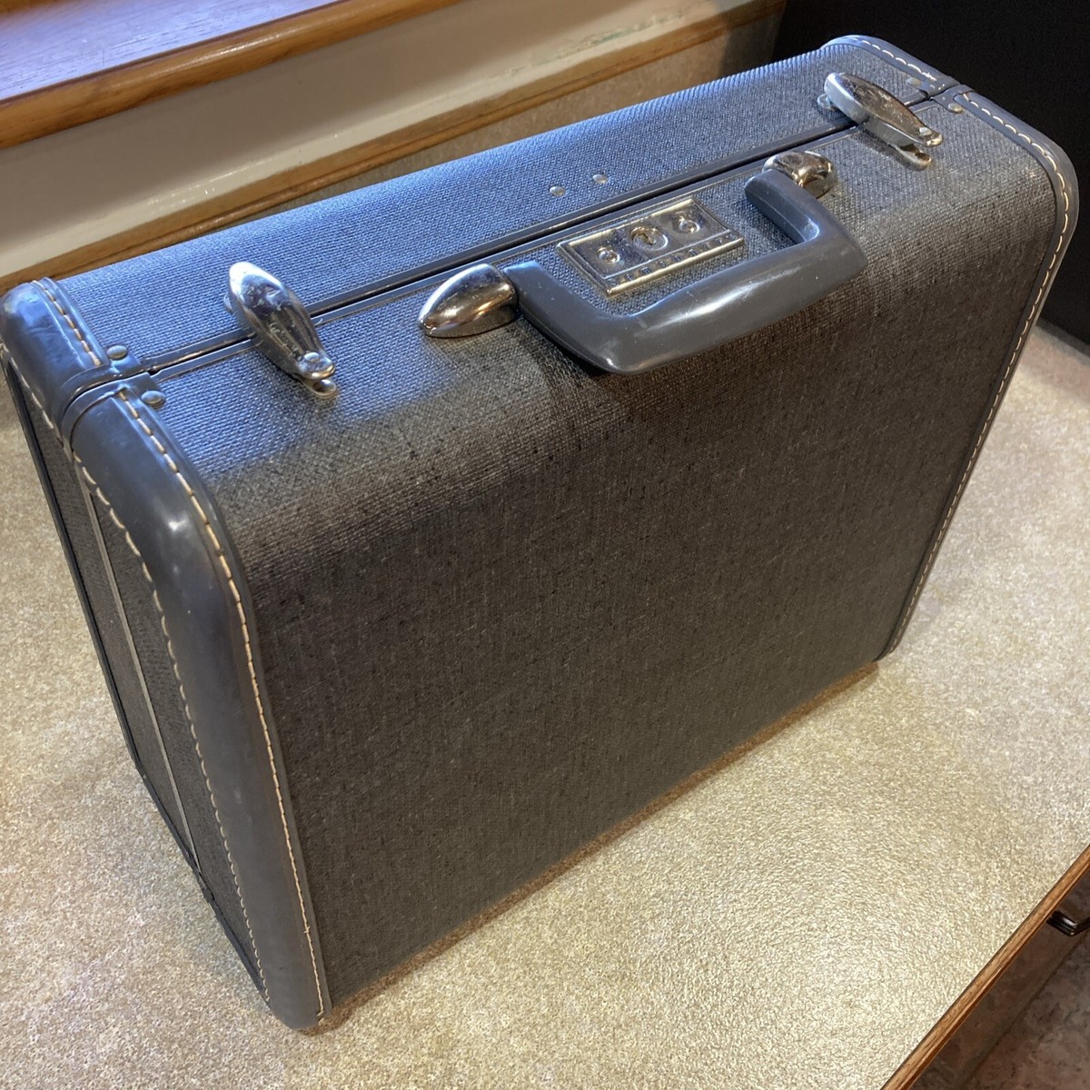 12x15 Vintage 1950s ?Samsonite Suitcase Luggage Gray In Color