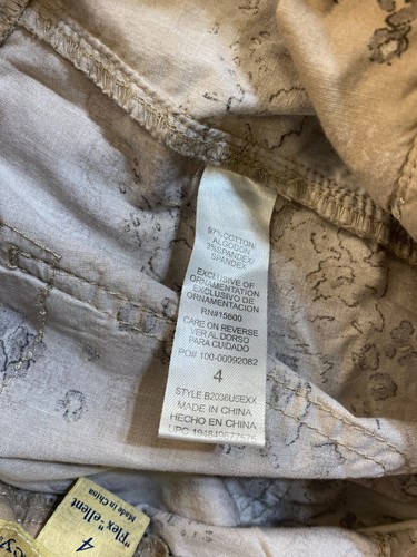 Democracy Womens Size 4 Flex-ellent Cropped Cargo Pant Floral Khaki Roll Tab - Picture 9 of 10