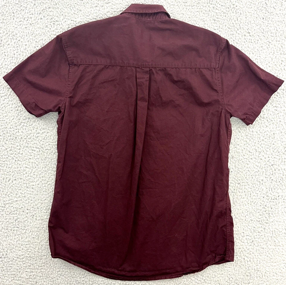 Camisa con botones BENCH para hombre mediana de algodón peinado vivir la vida con sabor Foto 2 de 4