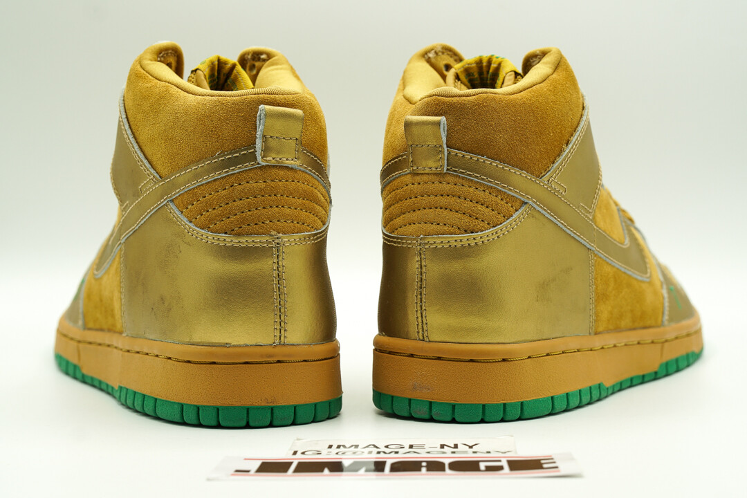 NIKE SB DUNK HIGH PRO NEW SIZE 9 LUCKY WHEAT METALLIC GOLD NIKE SB DUNK HIGH PRO NEW SIZE 9 LUCKY WHEAT METALLIC GOLD