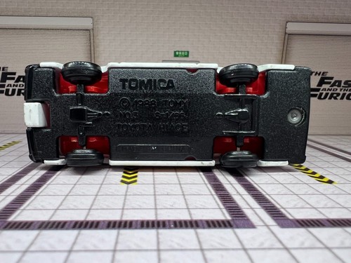 TOMICA NO.3 1988 TOYOTA HIACE PELICAN DELIVERY VAN VINTAGE RARE LOOSE - Picture 5 of 5