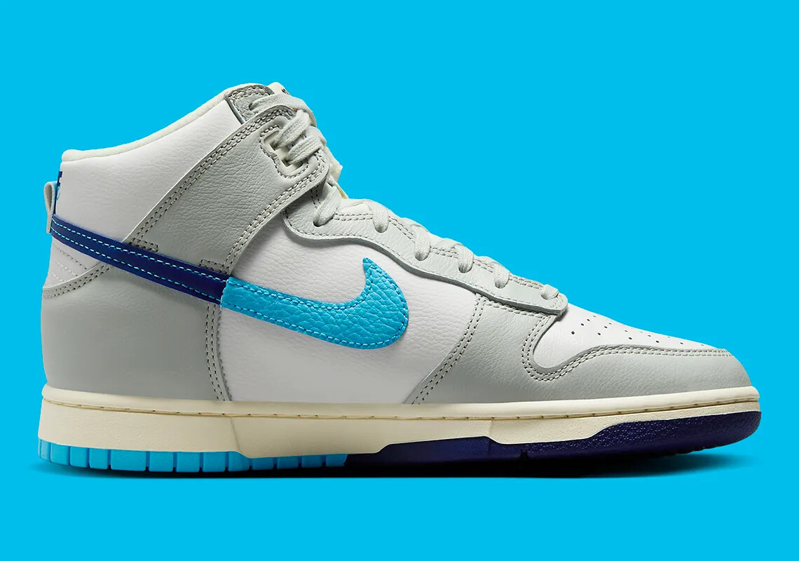 Nike Dunk High Retro SE Summit White Blue Royal Sneakers