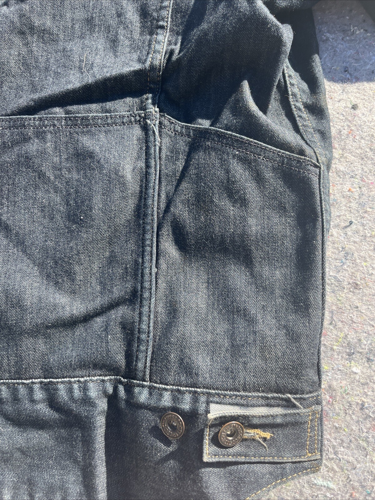 Levi’s Denim Jean Jacket XL 98% Cotton Button Down Pockets Trucker Dark Blue Xl thumbnail 15