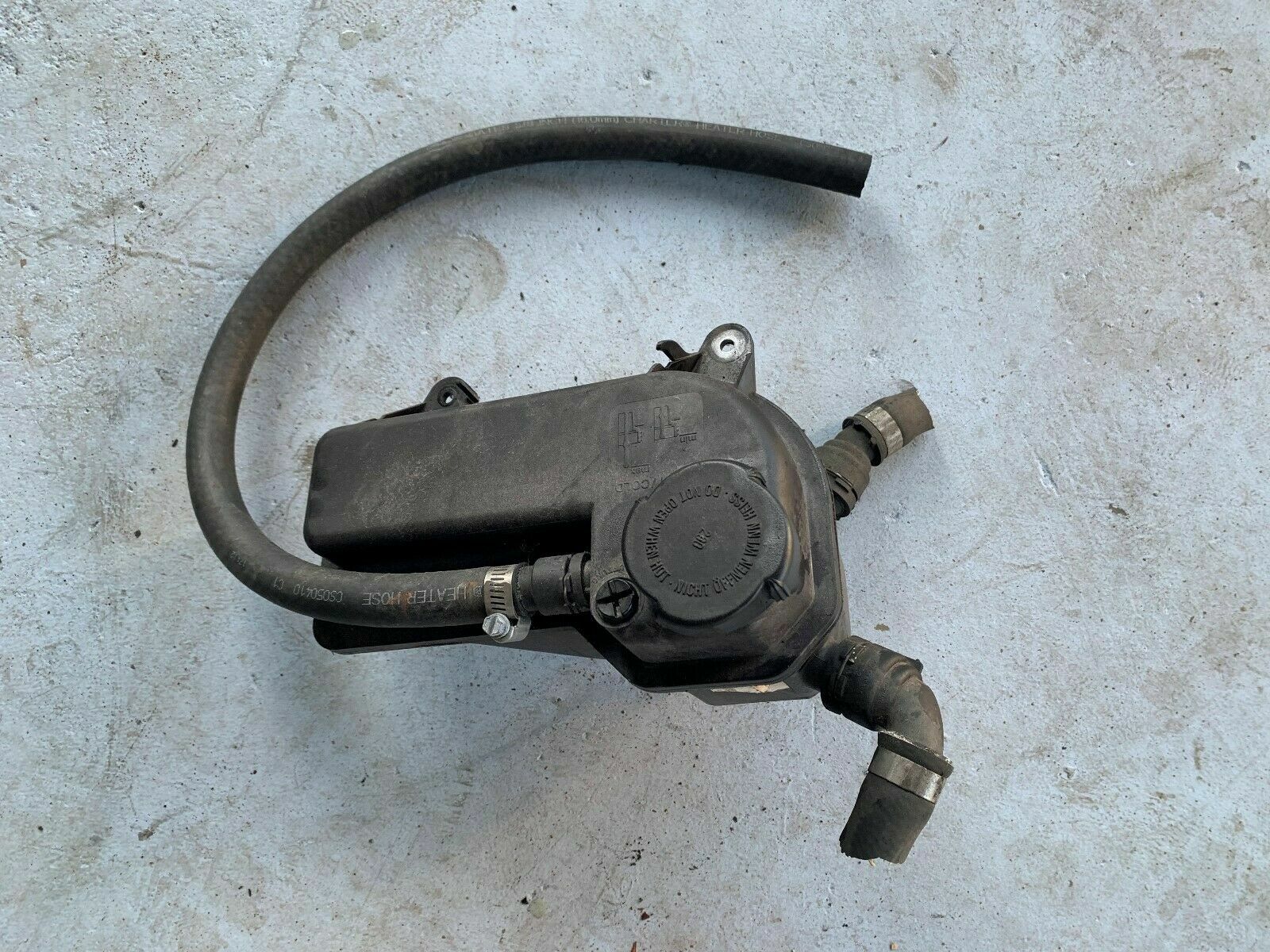 BMW X5 4.6is E53 Engine Coolant Reservoir Tank Bottle 7514964 OEM 