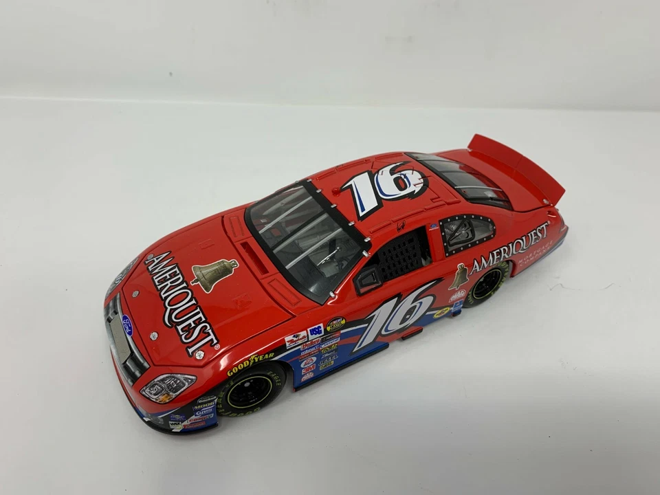 Team Caliber Preferred Nascar Greg Biffle Ameriquest Fusion 1:24 Diecast - Imagem 4 de 4