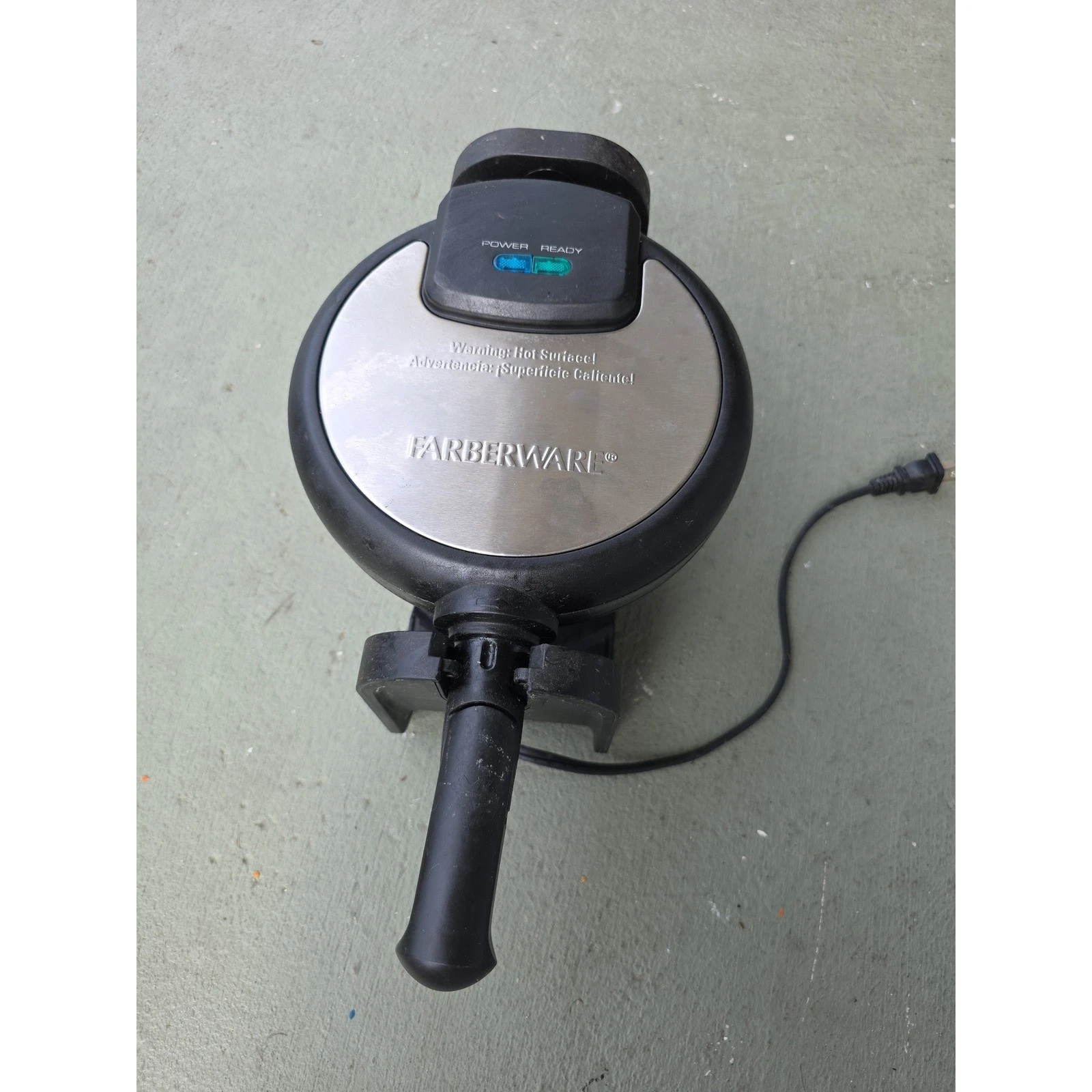Farberware Rotary Belgian Waffle Maker Black Silver Non-Stick Flip Design Z2