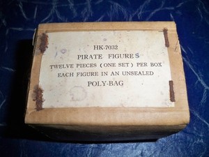 LOT OF 10 Marx 1950s Plastic Pirates Hand Painted PIRATES COVE FREE SHIPPING