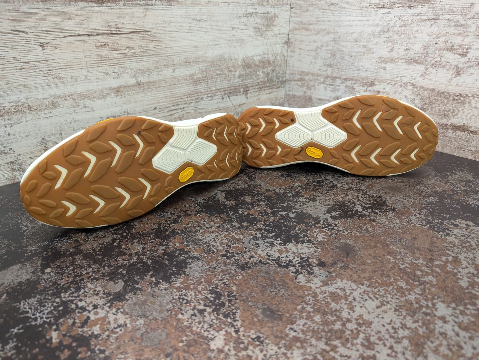 Womens Hoka One One Transport Athletic Shoes Sz 11 Used White Mesh Vibram thumbnail 17