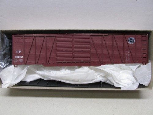 ROUNDHOUSE~ SOUTH PACIFIC 50' AUTO-END BOX CAR # 69232 ~ KIT~ ESCALA HO | Zustand: New