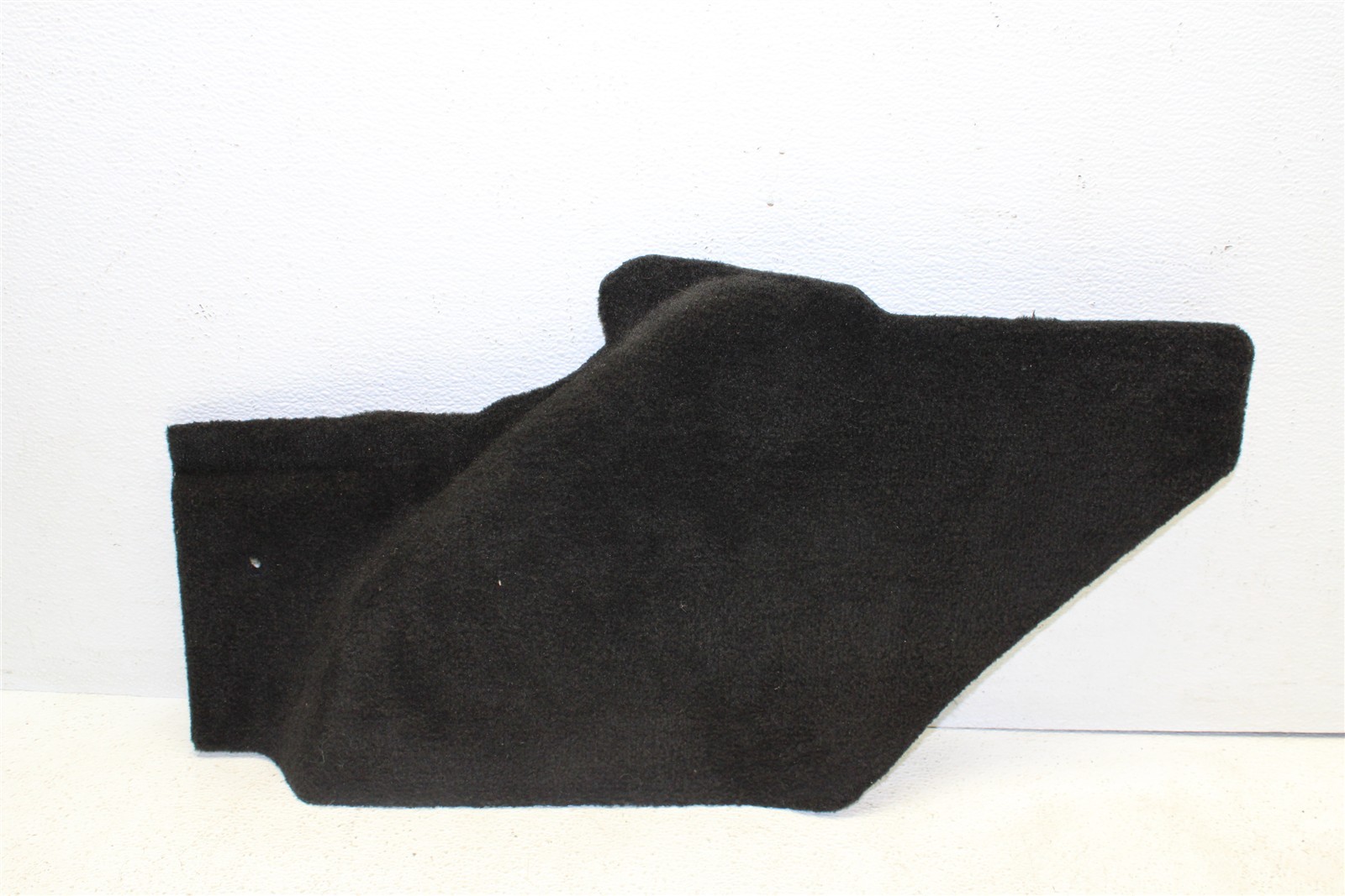 2013 Maserati GranTurismo Center Console Right Side Lower Trim Panel 08-13