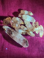 Natural UV Reactive Petroleum Quartz 1
