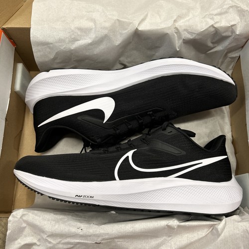Nike Air Zoom Pegasus 39 4E WIDE Black/White DM0166-001 Men’s Size 14 New/No Box