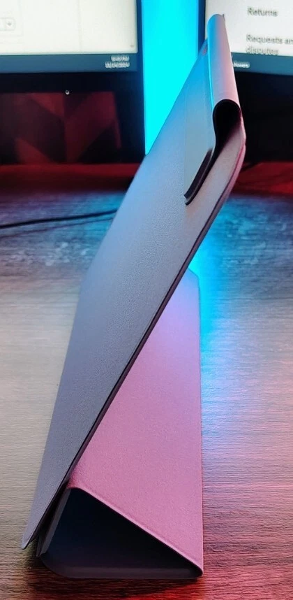 iPad 10 (10,9 pulgadas, modelo 2022, 10.ª generación), funda magnética activación automática Foto 3 de 4