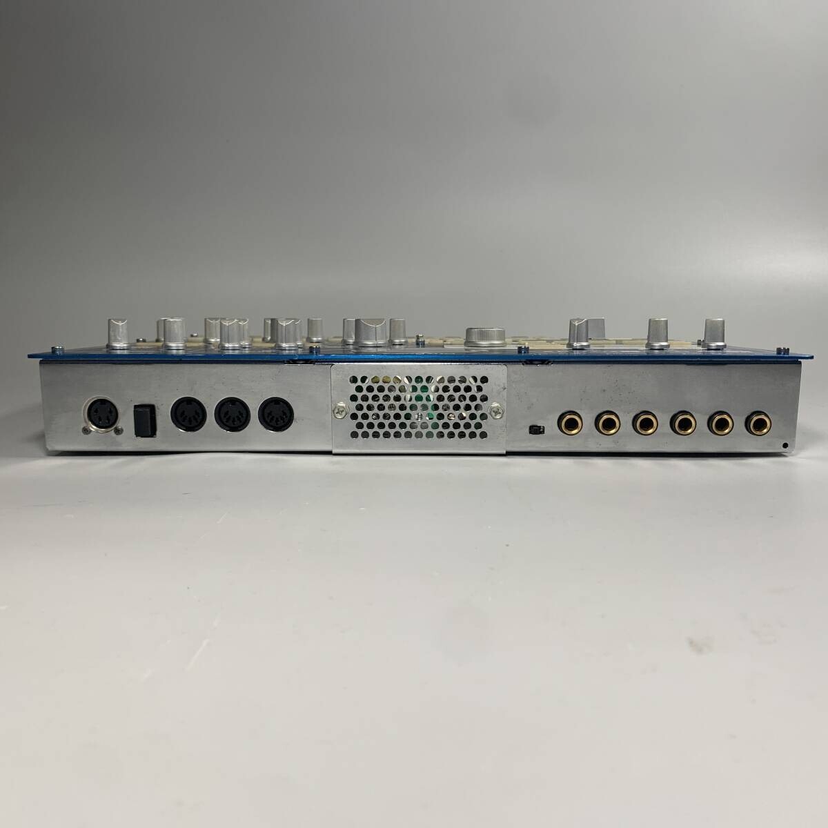KORG EMX-1 音楽制作ステーション s-l1200.jpg