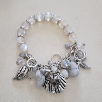  CHARM BRACELET Stretch Half/Glass Pearlescent Beads Charms Sea Shells Silver 