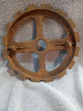 Case Cast Iron P2296 Seed Planter Plate 7-1/2” Diameter 16 Cell Medium Round