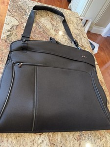 SWISS ARMY Victorinox Nxt -Fold Garment Bag - Black