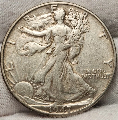 1947 D Walking Liberty Half Dollar - 90% Silver - Great For Albums - WL-4728d