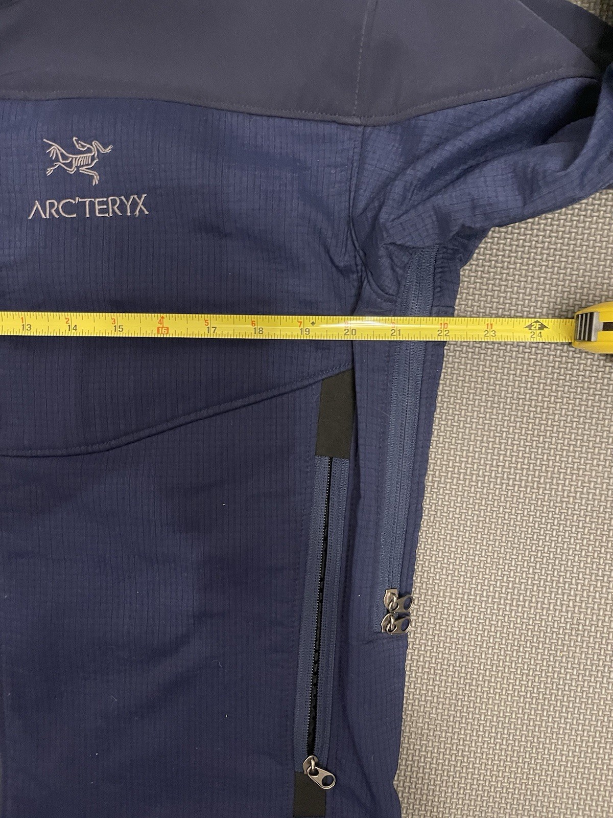 ARCTERYX  Windstopper Soft Shell Jacket Original … - image 11