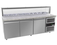GGM Gastro Saladette PREMIUM 2020mm mit 3 Türen und Glasaufsatz, für 10x GN 1/3