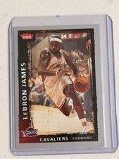 2008-09 Fleer LeBron James #23 Base Set Cavaliers NBA Basketball Card