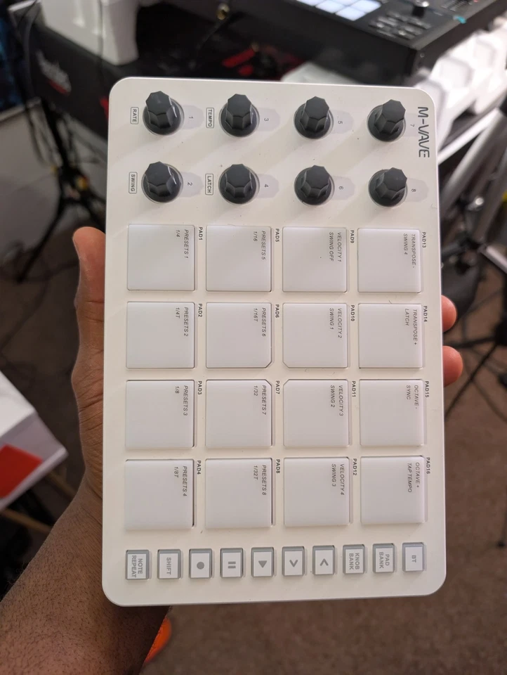 Controlador MIDI inalámbrico portátil interfaz USB-C Launch Pad adecuado para percusión Foto 4 de 4