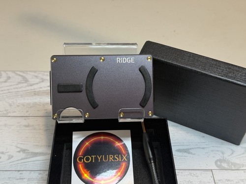 RIDGE WALLET | PRE-OWNED/RECONDITIONED MAGSAFE GUNMETAL w/GOLD PVD SCREWS