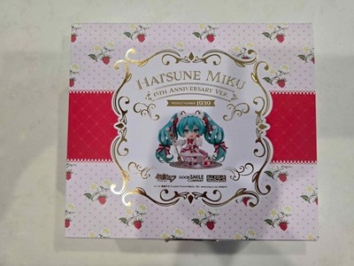 Good Smile Company Nendoroid 1939 Hatsune Miku 15th Anniversary Ver.