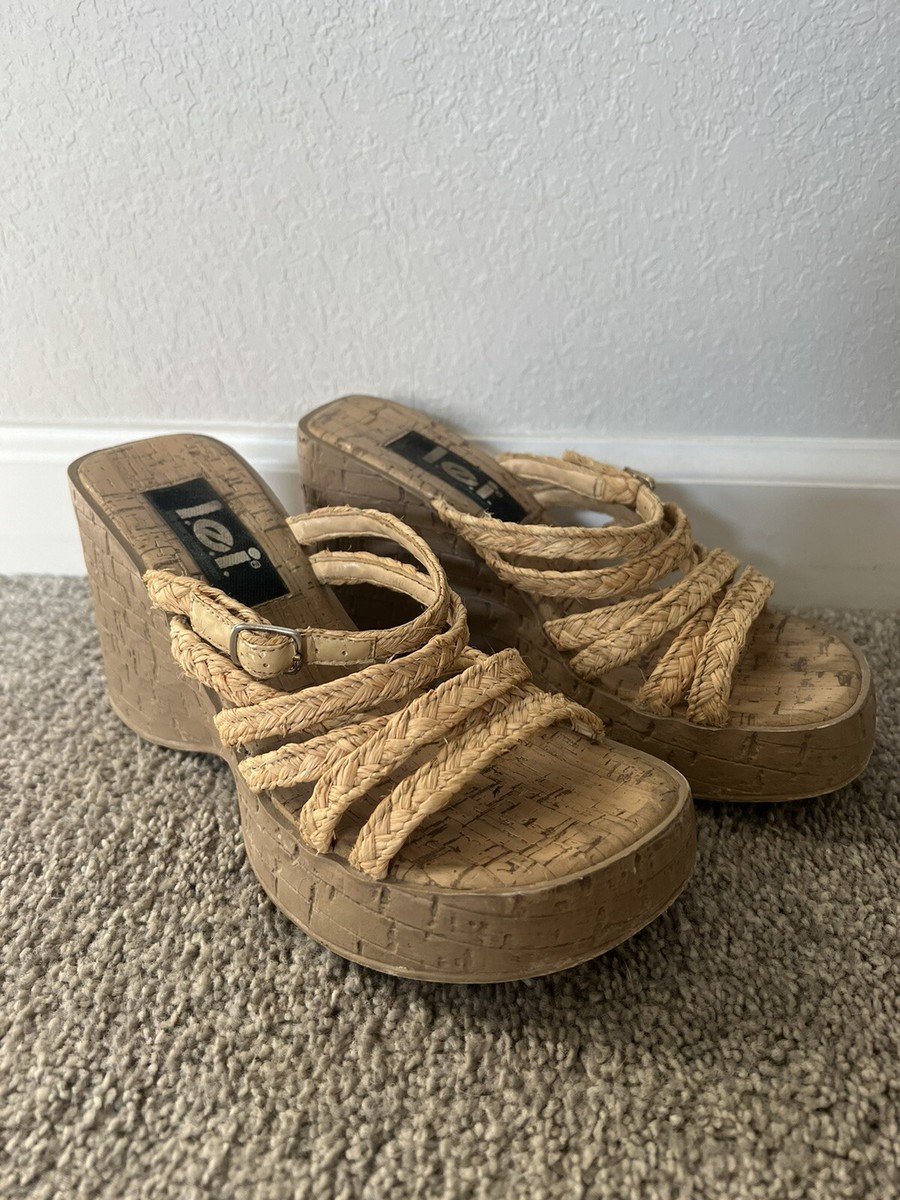 Vintage LEI Platform Sandals 90s Y2K Beige Chunky Wedge Buckle