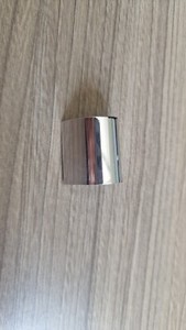 Toshiba Tecra R950-1EL Laptop Abdeckung rechts Kunststoffscharnier