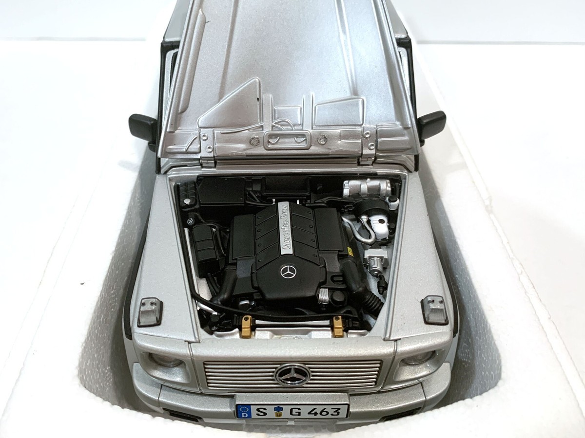 RARE RETIRED AUTOart Mercedes Benz G-Wagon G-500 G500 Silver