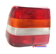 Saab 9000 Rückleuchte Rücklicht mit Lampenträger links original Hella