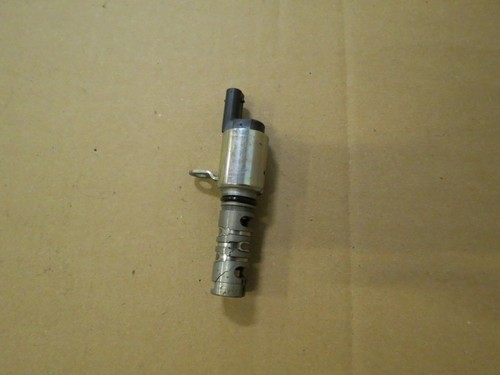 Original VW Passat CC Facelift Steuerventil Nockenwelle A37359 04e906455d