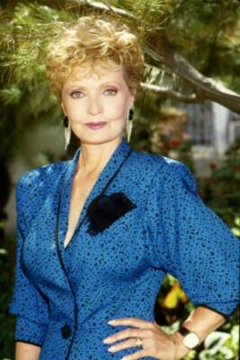 Actress Florence Henderson poses session at home circa 1990 LA Old Photo 2