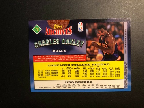 1993 CHARLES OAKLEY Topps # 70 Basketball Card Made in USA - Picture 4 of 4