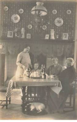 Photo ID Card - A Family Having Coffee in a Kitchen - ch