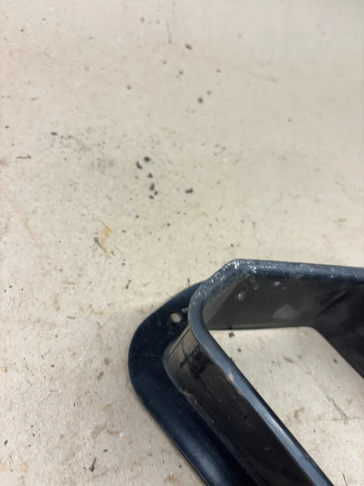 1973-1979 F150 F250 F350 78 79 Bronco KICK PANEL VENTILACIÓN ESPACIADOR CARCASA DE PLÁSTICO 78 Foto 4 de 4