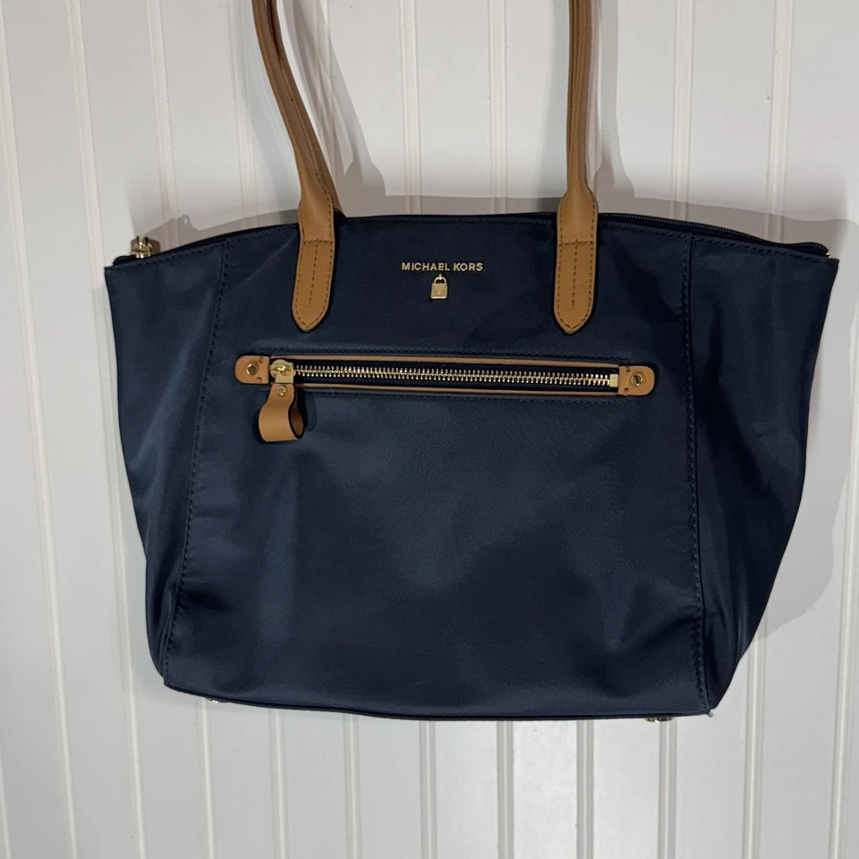 Michael Kors Kelsey Nylon Tote Navy Blue Gold Hardware Leather Trim Travel EUC - Image 2 of 4