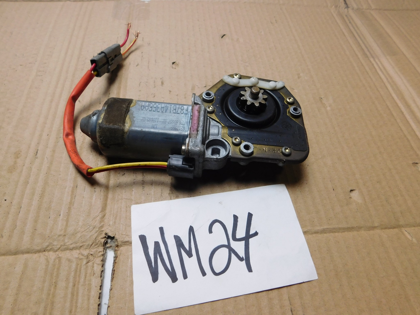 95 96 97 98 99 00 01 FORD EXPLORER  Front Driver Side Window MOTOR #24 wm