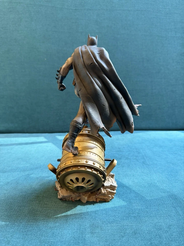 FIGURA ESTATUA DE ARTE DE LUJO BATMAN IRON STUDIOS 1:10 PREMIUM EXCLUSIVO COLECCIONABLE Foto 3 de 4