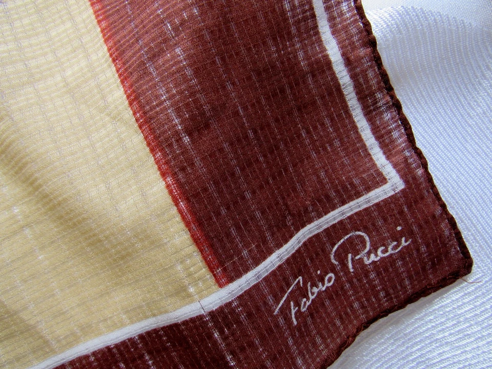 Bufanda rectangular Fabio Pucci tostada/marrón 11" x 54" Foto 3 de 3