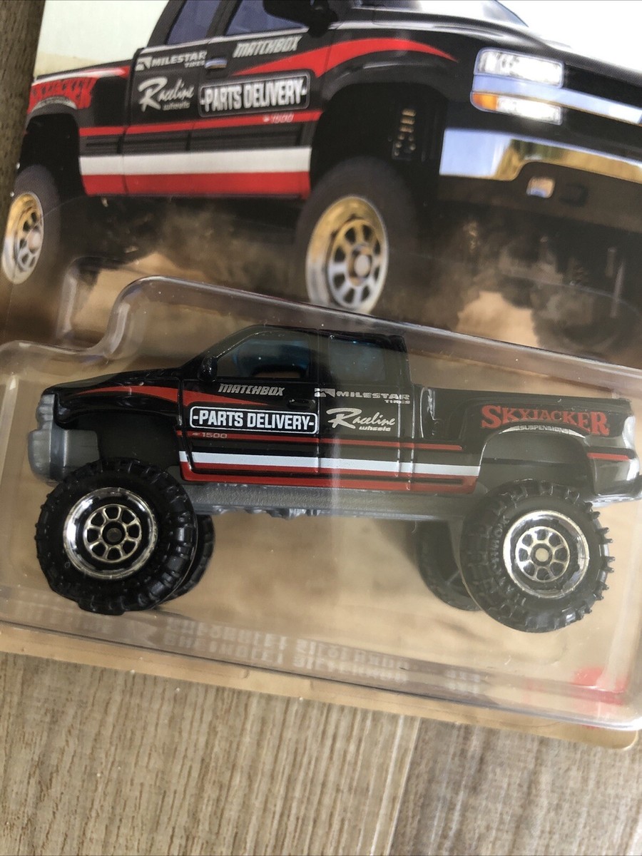 Matchbox 5/5 Black Chevrolet Silverado 4x4 Parts Delivery Mattel